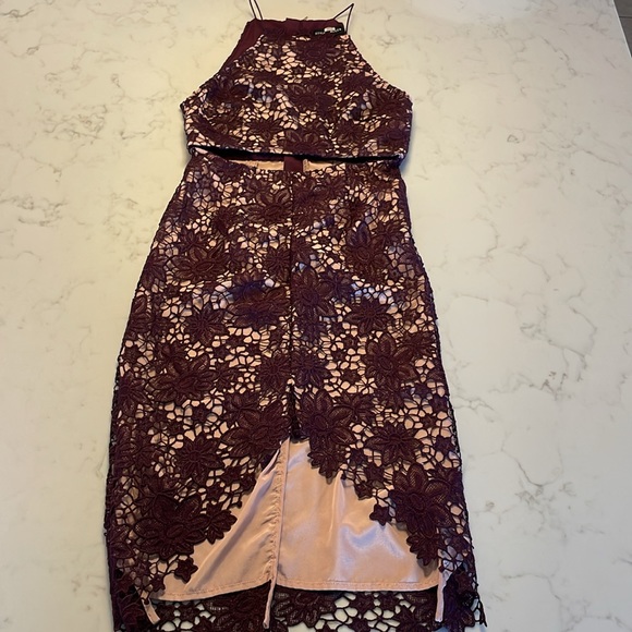 Stylestalker Rosale Lace Dress with Cut Out - Picture 4 of 9